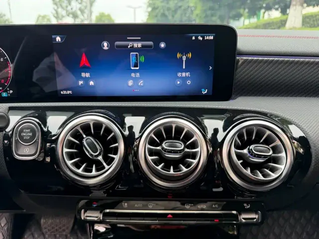 Mercedes-Benz A-Class — Фото автомобиля 9