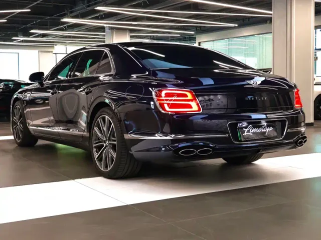 Bentley Flying Spur — Фото автомобиля 4