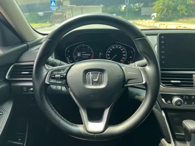 Honda Accord — Фото автомобиля 15