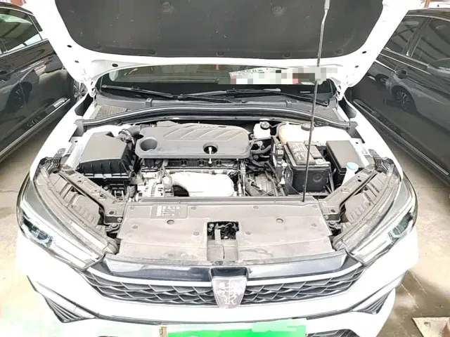 Roewe i5 — Фото автомобиля 19