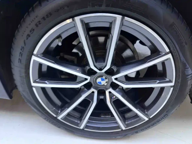 BMW 3 Series — Фото автомобиля 24