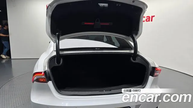 Hyundai Grandeur Новый Grandeur IG — Фото автомобиля 30