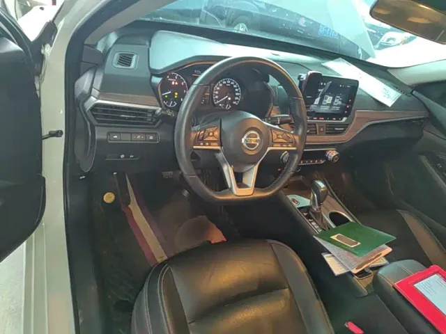 Nissan Teana — Фото автомобиля 9