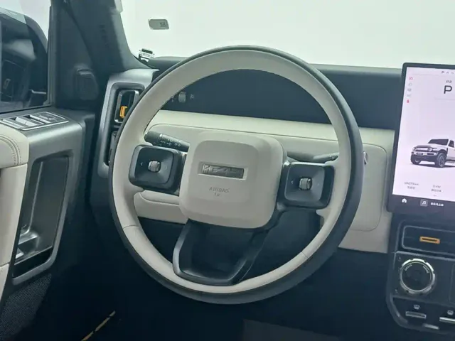 iCAR V23 — Фото автомобиля 7