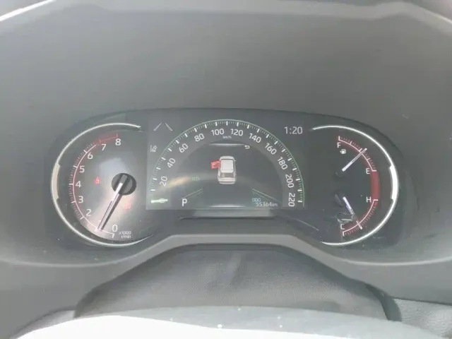 Toyota RAV4 — Фото автомобиля 12