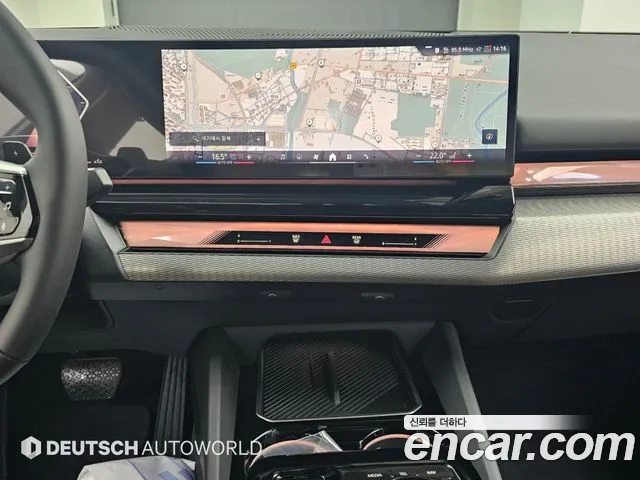 BMW 5 Series G60 — Фото автомобиля 14