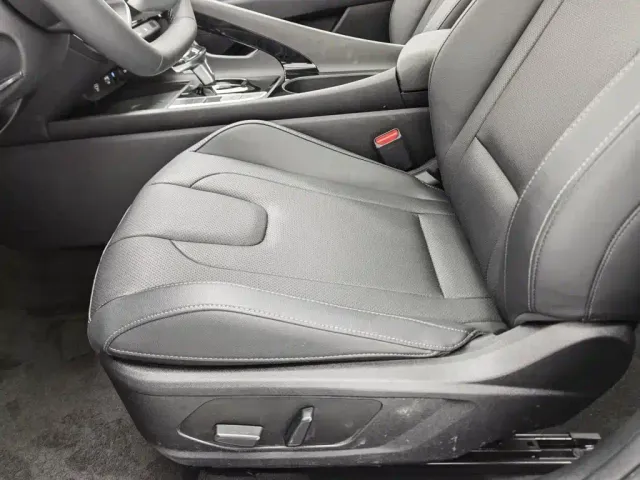 Hyundai Elantra — Фото автомобиля 20