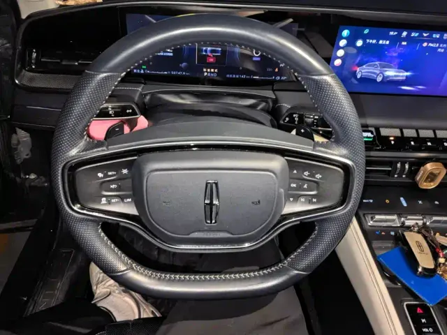 Lincoln Z — Фото автомобиля 15
