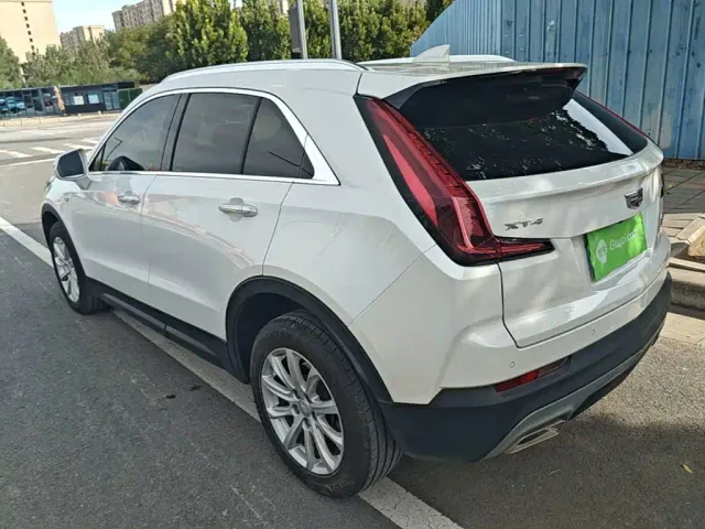 Cadillac XT4 — Фото автомобиля 4