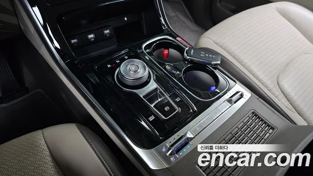 Kia Canival Carnival 4 поколение Бензин 4 места Hi-Limousine — Фото автомобиля 7