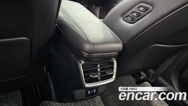 Hyundai Grandeur GN7 — Фото автомобиля 19