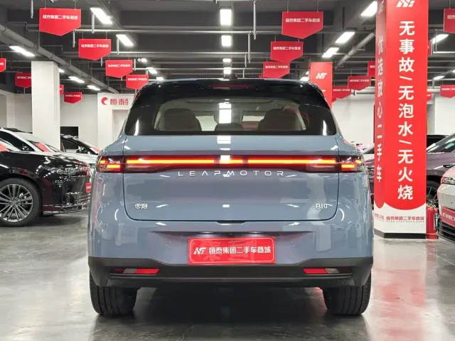 Leapmotor B10 — Фото автомобиля 5
