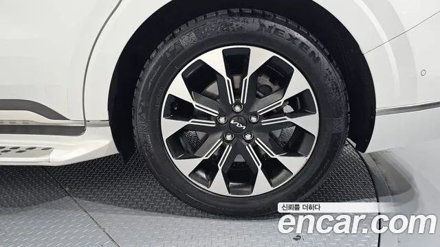 Kia Canival Carnival 4 поколение Бензин 7 мест Hi-Limousine — Фото автомобиля 21