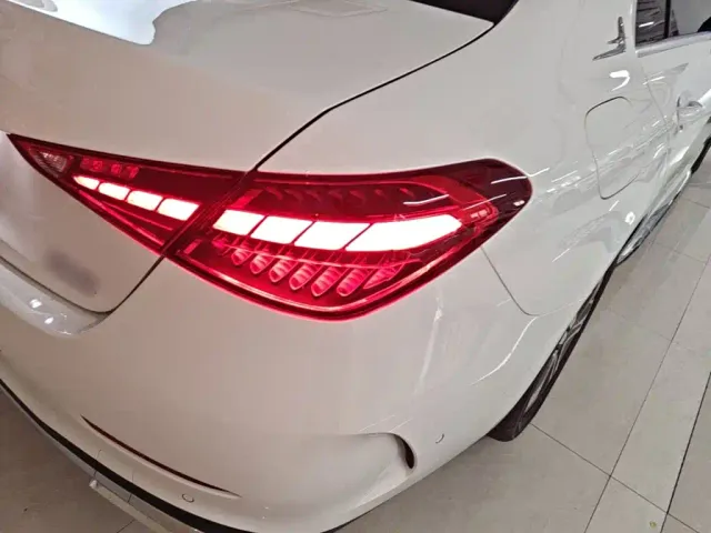 Mercedes-Benz C-Class — Фото автомобиля 7