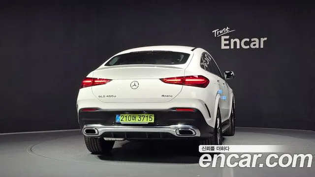Mercedes-Benz GLE-Class — Фото автомобиля 4