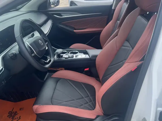 Changan Eado — Фото автомобиля 6