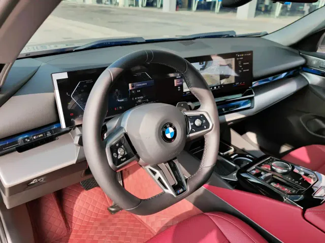BMW 5 Series — Фото автомобиля 5