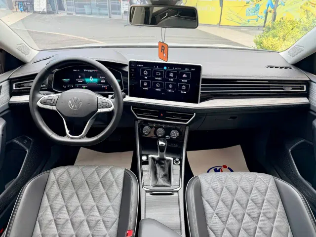 Volkswagen Sagitar — Фото автомобиля 10