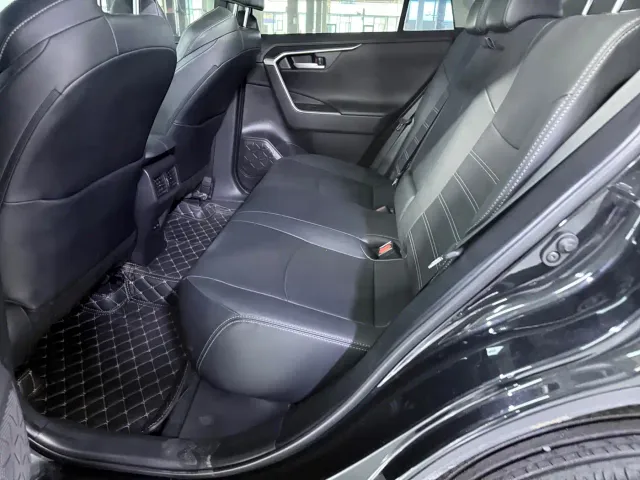 Toyota Wildlander — Фото автомобиля 11