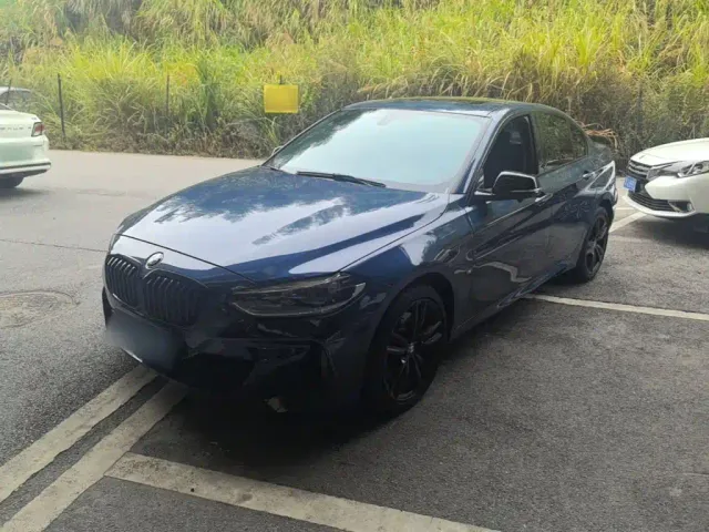 Фотография автомобиля — BMW 1 Series