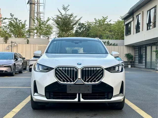 BMW X3 — Фото автомобиля 2