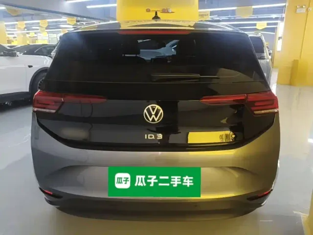 Volkswagen ID.3 — Фото автомобиля 5