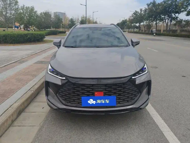 BYD Tang — Фото автомобиля 2