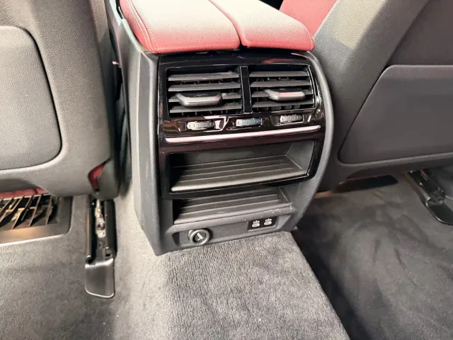 BMW 5 Series — Фото автомобиля 12