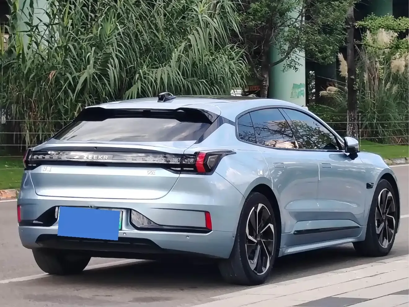 ZEEKR Zeekr 001 2021 Ultra Long Range Dual Motor YOU Edition — Фото автомобиля 4