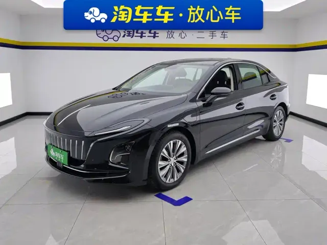 Фотография автомобиля — Hongqi E-QM5