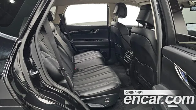 Genesis GV80 — Фото автомобиля 18