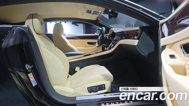 Bentley Continental — Фото автомобиля 21