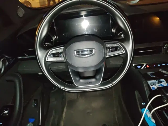 Geely Xingyue L — Фото автомобиля 2