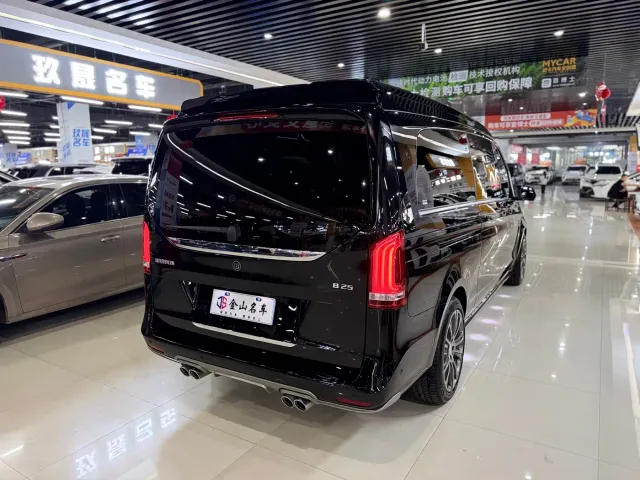 Mercedes-Benz V-Class — Фото автомобиля 17