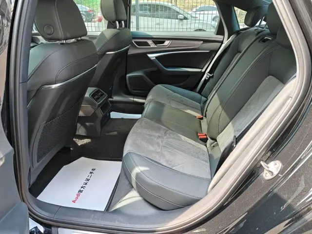 Audi A6L — Фото автомобиля 10