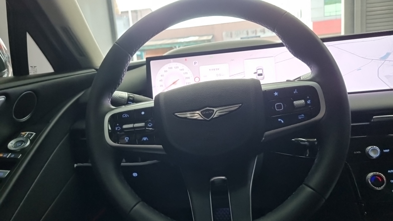 Genesis G80 Бензин 2.5 турбо AWD — Фото автомобиля 12