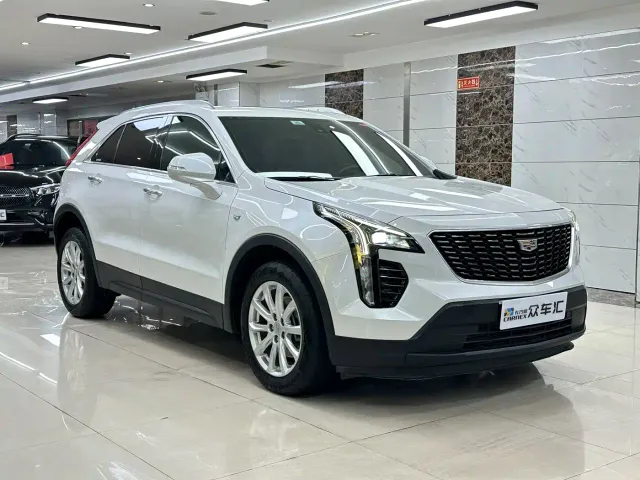 Cadillac XT4 — Фото автомобиля 3