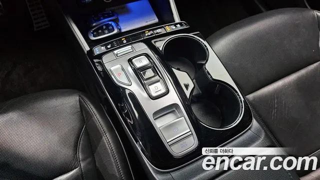 Hyundai Tucson Tucson (NX4) Бензин 1.6 турбо 2WD — Фото автомобиля 9