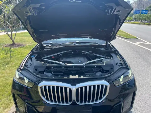 BMW X5 — Фото автомобиля 12
