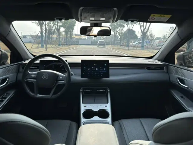 BYD Qin PLUS — Фото автомобиля 14