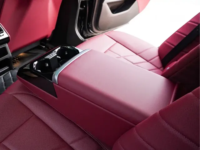 BMW 5 Series — Фото автомобиля 17