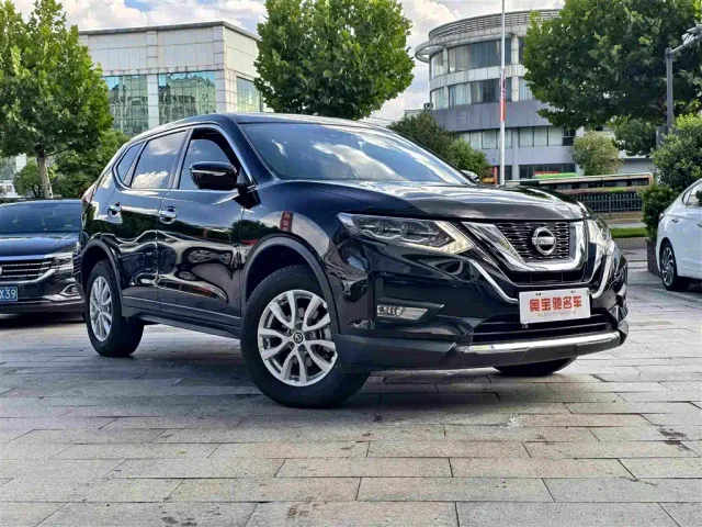 Nissan X-Trail — Фото автомобиля 3