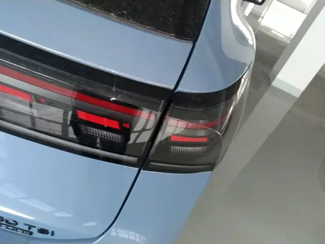 Volkswagen Tiguan L — Фото автомобиля 7