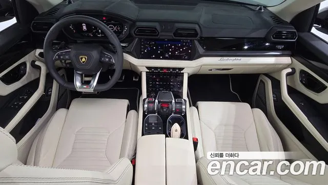 Lamborghini Urus — Фото автомобиля 6