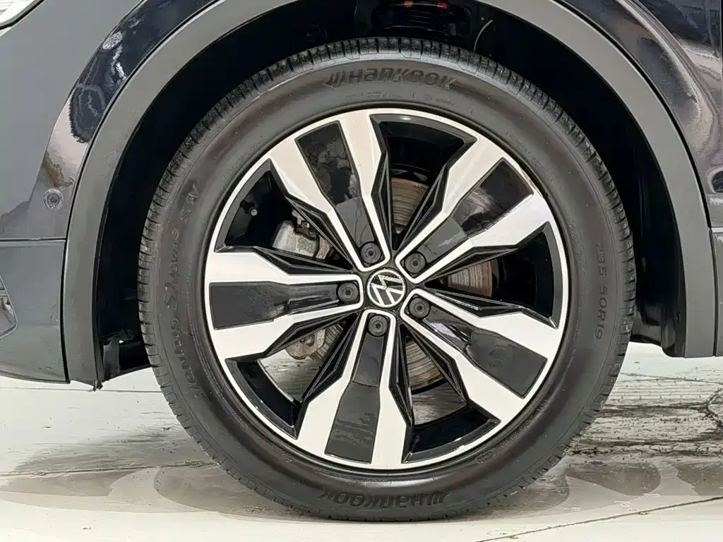 Volkswagen Tiguan L 2024 330TSI Automatic 2WD R-Line Premium Enjoyment Edition — Фото автомобиля 11