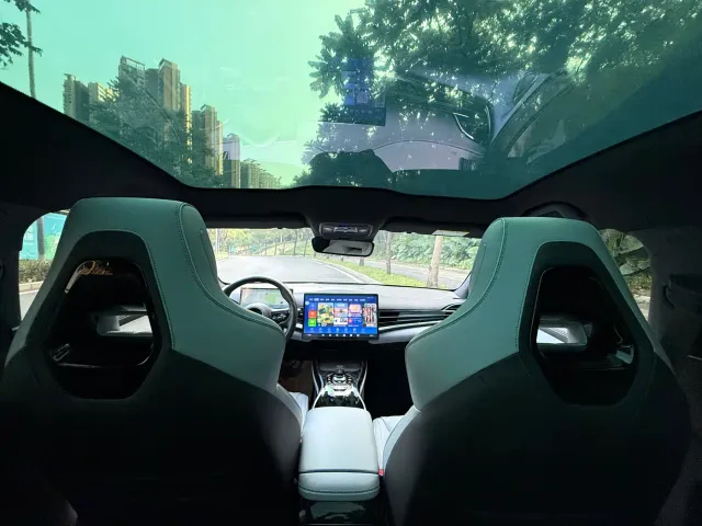 BYD Seal — Фото автомобиля 25