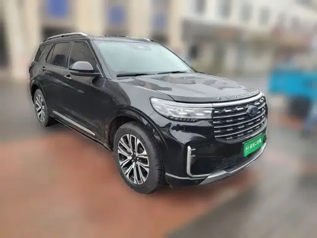 Ford Explorer — Фото автомобиля 23