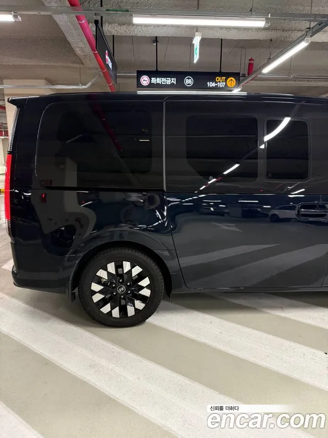 Hyundai Staria Staria — Фото автомобиля 2