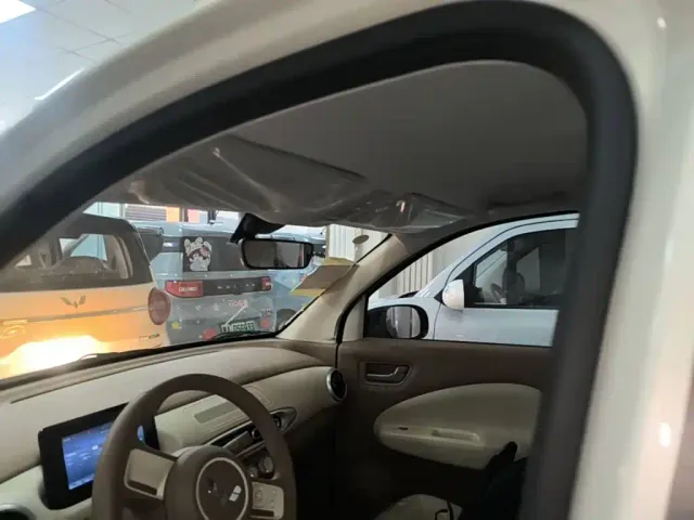 Wuling Hongguang Mini EV — Фото автомобиля 17