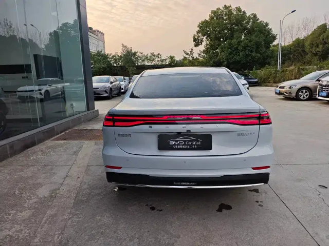 Geely Galaxy A7 EV — Фото автомобиля 5